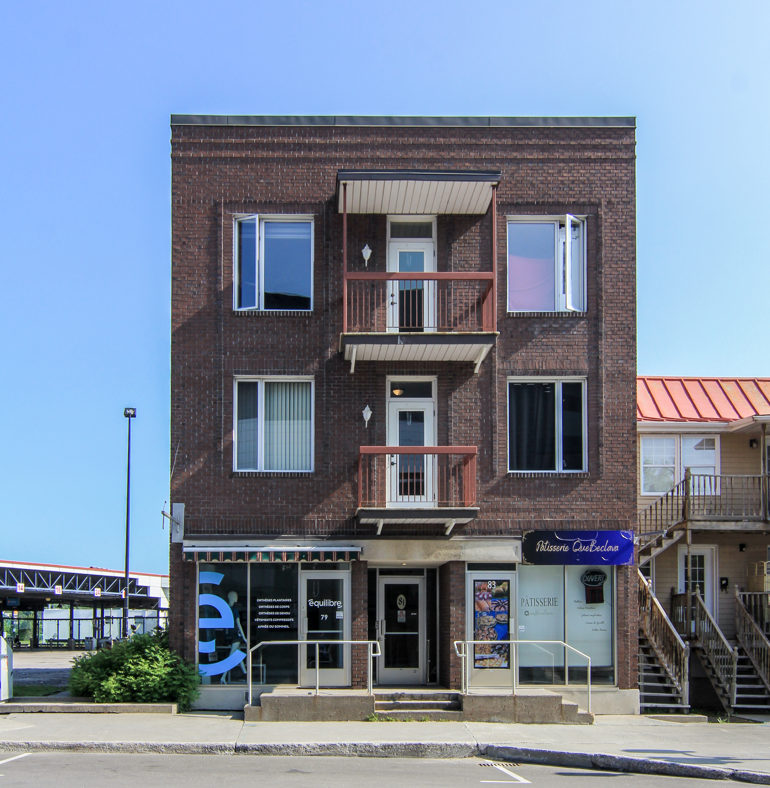 79-83 Racine E