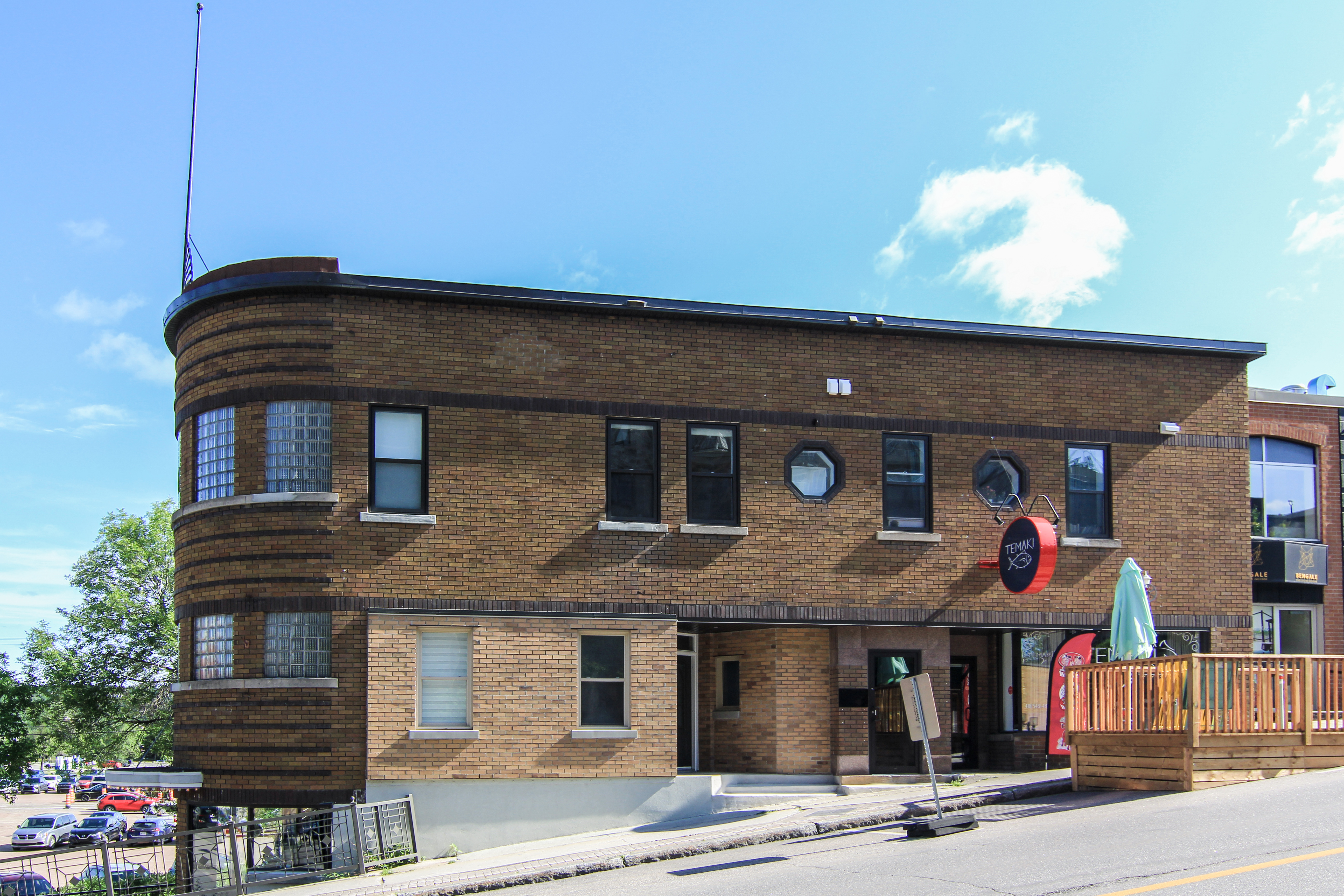 317 rue Racine E